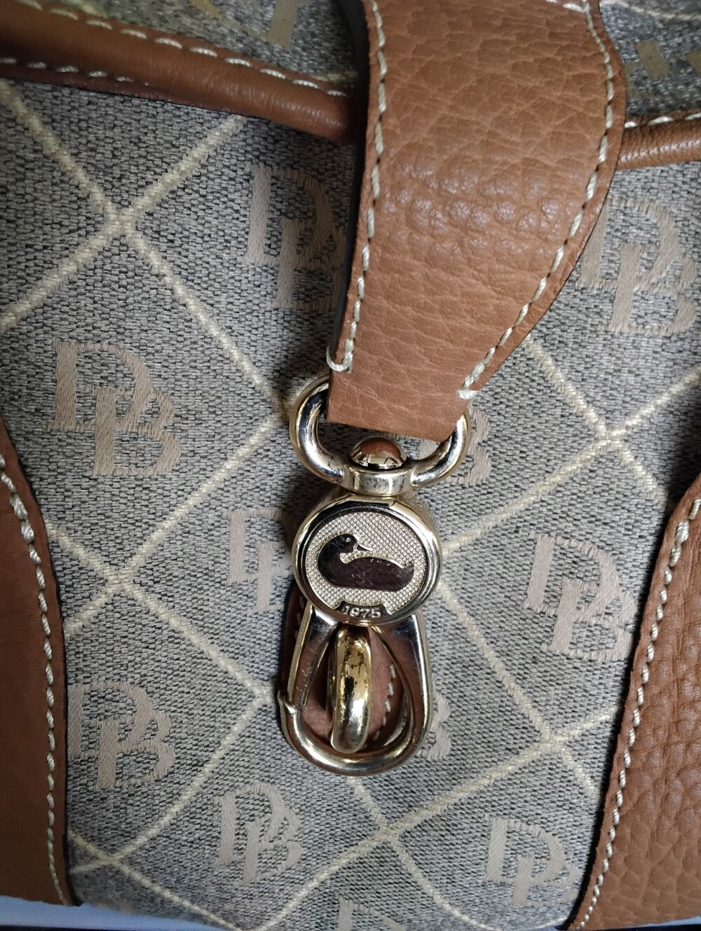 NWOT* Authentic Dooney & Burke Signature Logo Canva Shopper Tote - Picture 4 of 8